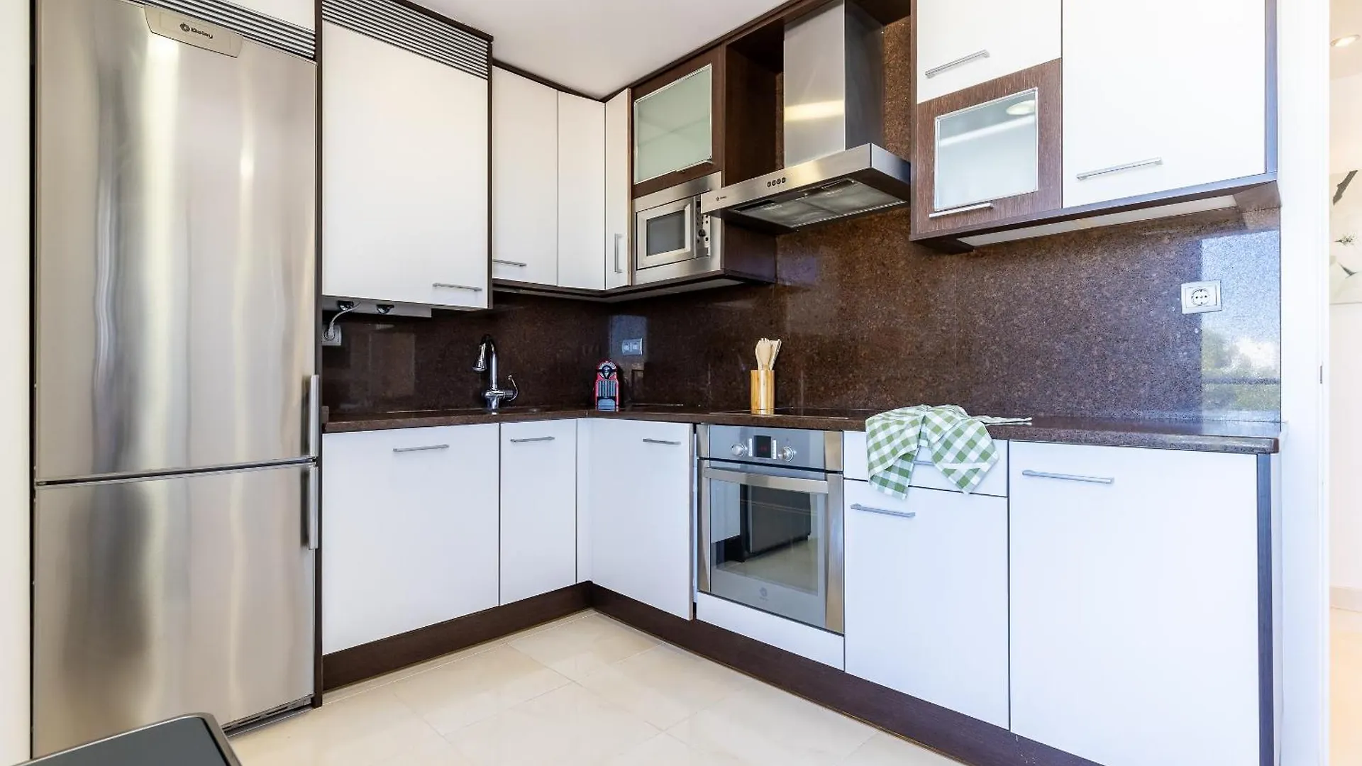 Uhc Salou Villa Family Complex