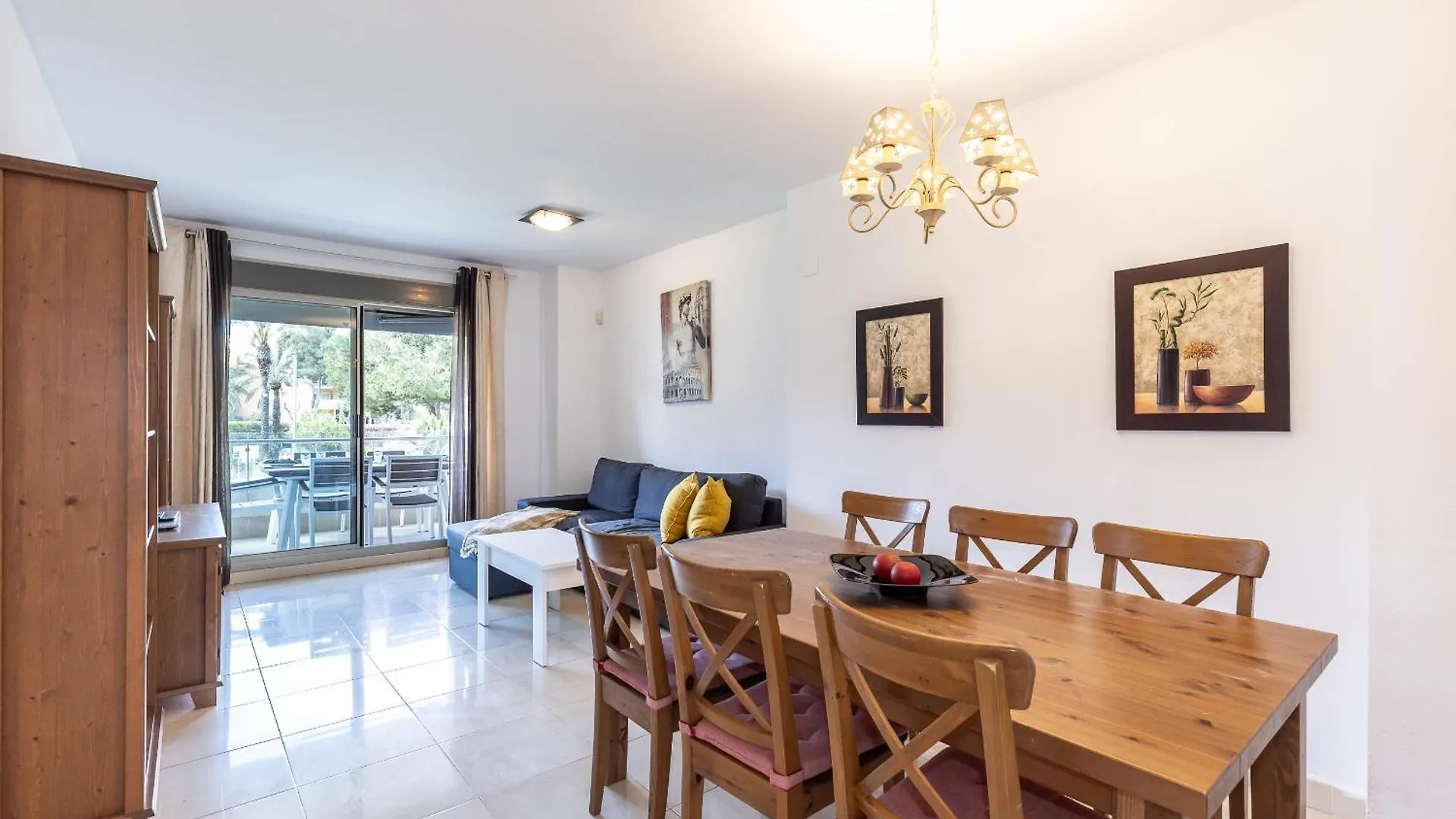 Uhc Salou Villa Family Complex Apartman